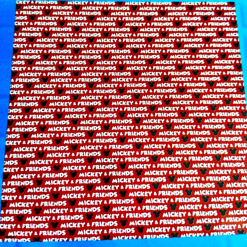 NWT. Paper pack New in packaging. 10 Mickey Mouse textured paper. 12 x 12 in - Picture 5 of 10